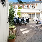Hotel Bessunger Forst 4*