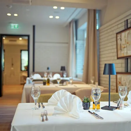 Bessunger Forst 4* Rossdorf (Hessen)