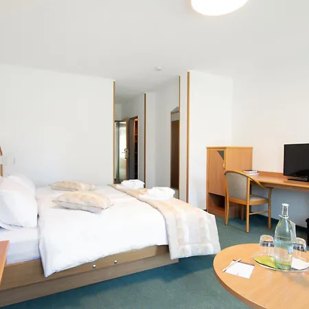 Bessunger Forst 4* Rossdorf (Hessen)