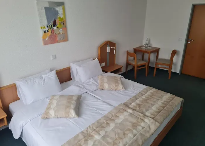 Bessunger Forst 4* Rossdorf (Hessen)