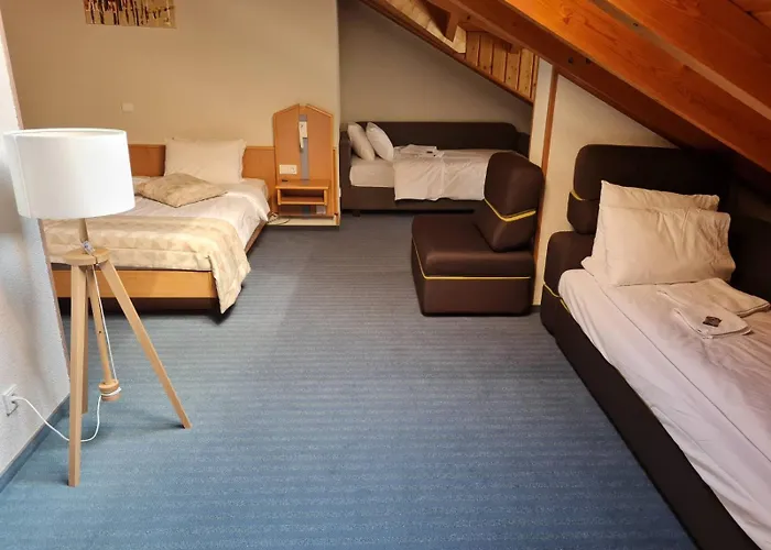 Bessunger Forst 4* Rossdorf (Hessen)